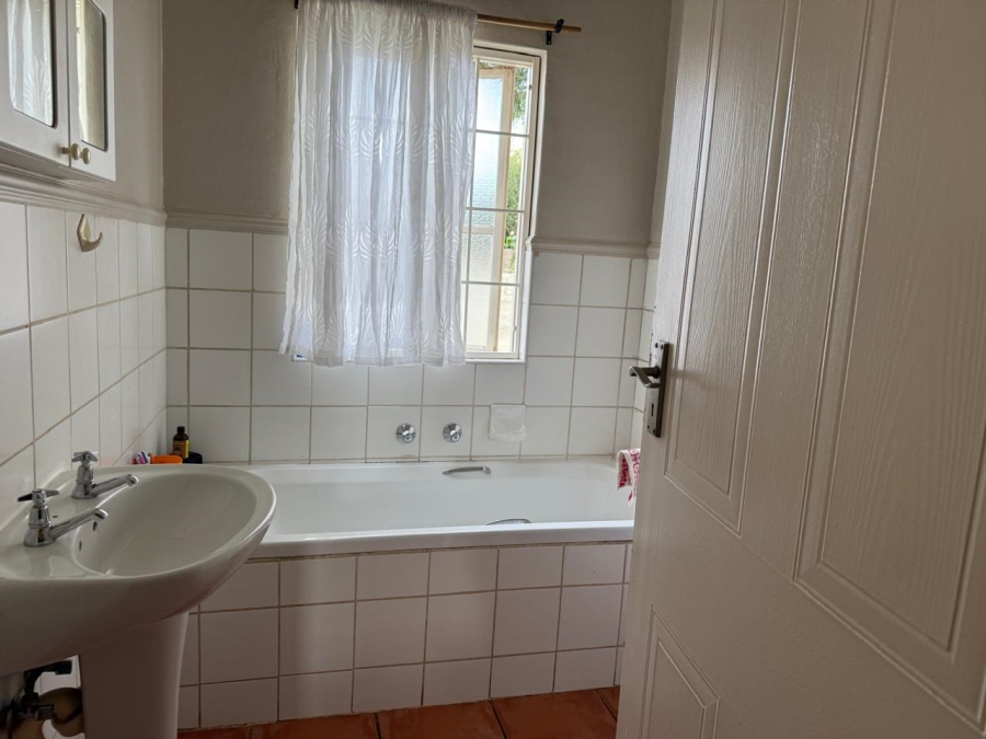 3 Bedroom Property for Sale in Waterval East North West